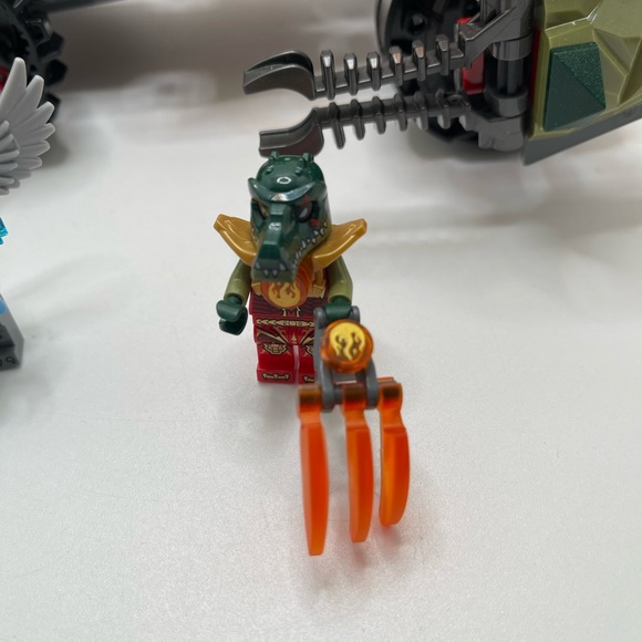 Lego Legends of Chima Cragger's Fire Striker 70135 Incomplete No Box/Manual - Picture 2 of 11